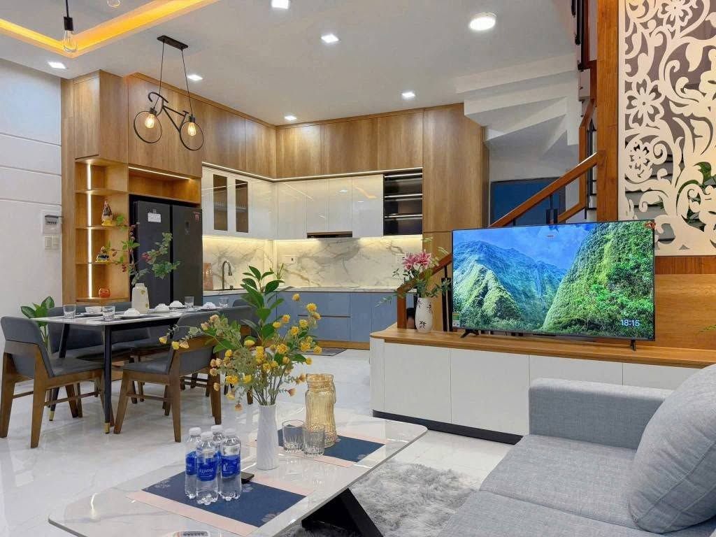 Комната с 3 спальнями в Kiệt Huỳnh Ngọc Huệ, Дананг — $694/мес, фото 1